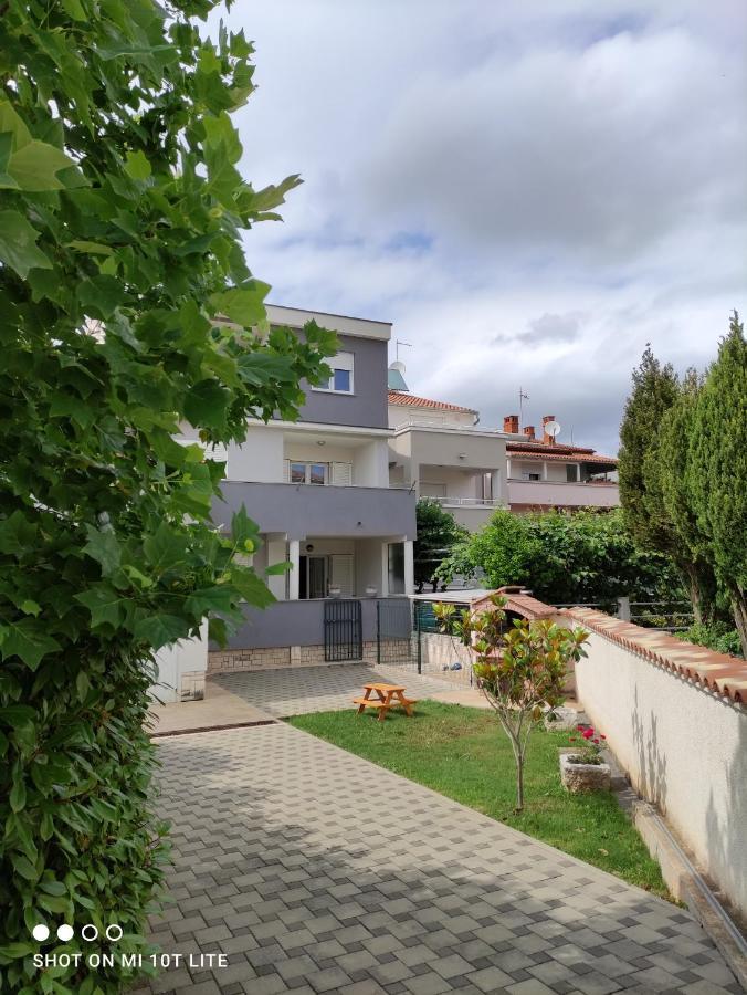 Apartman Marina Veruda Pula Exterior foto